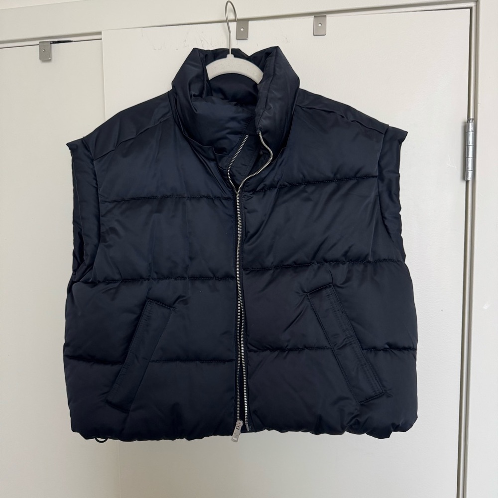 Abercrombie YPB Black Puffer Vest